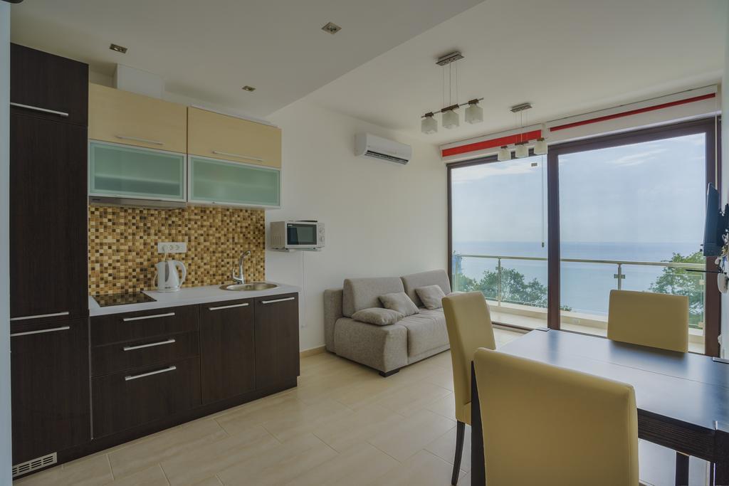 Apartment Superseaview Sutomore Habitación foto